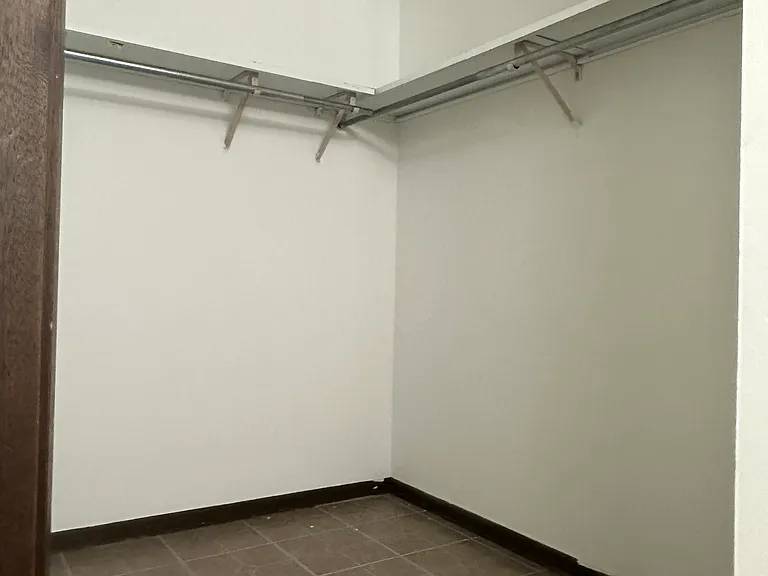 248 E Oak Cliff Ct #5 — Photo 14