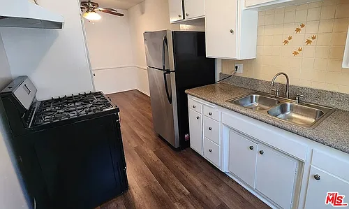 1016 N Edinburgh Ave #9 Photo 1