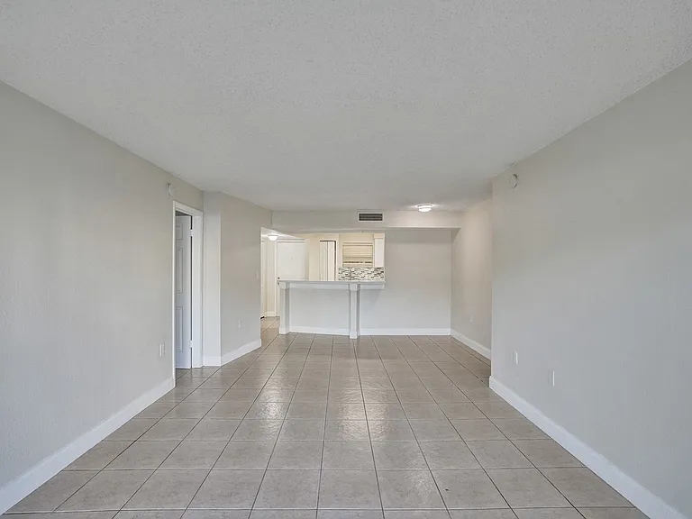 4205 N University Dr #108 — Photo 6
