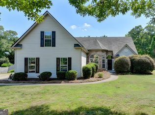 1201 Bridge Crest Dr, Winder, GA 30680
