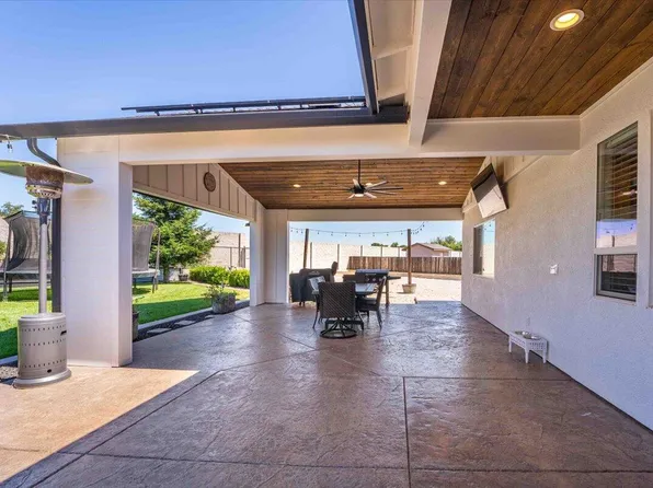 3627 Knight Ln, Anderson, CA 96007