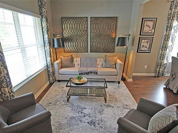 4th image of 1222 Brookstone Cir NE
