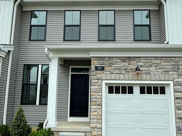 97 Mustang Dr