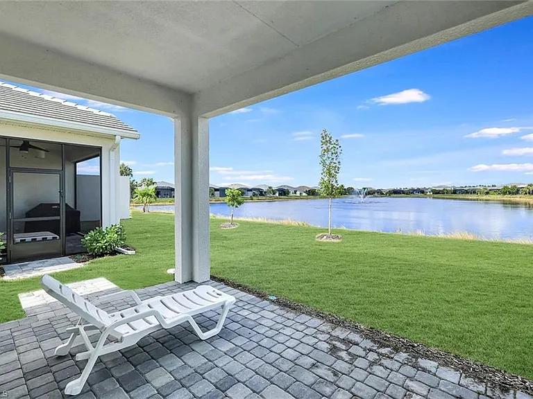 9209 Cayman Dr N — Photo 21