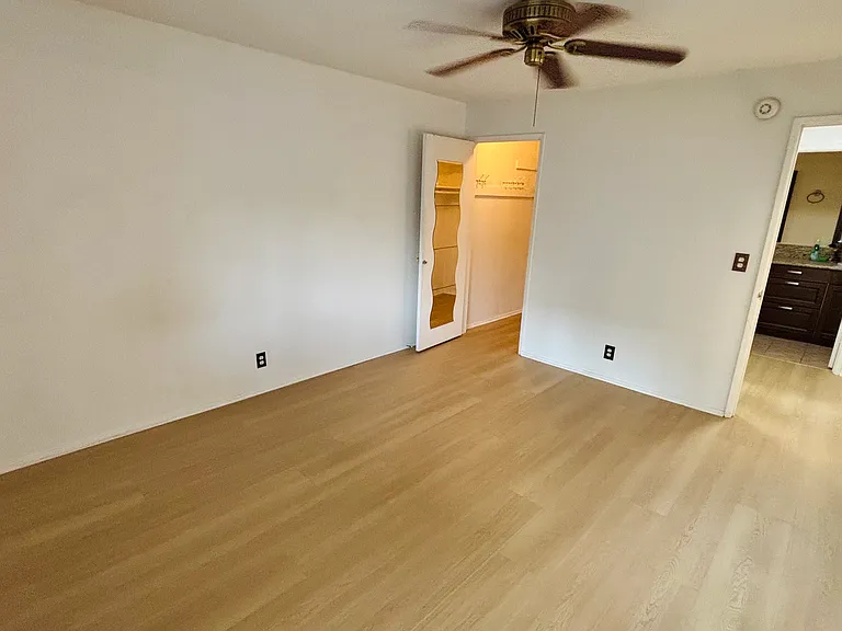 11138 Aqua Vista St #109 — Photo 6