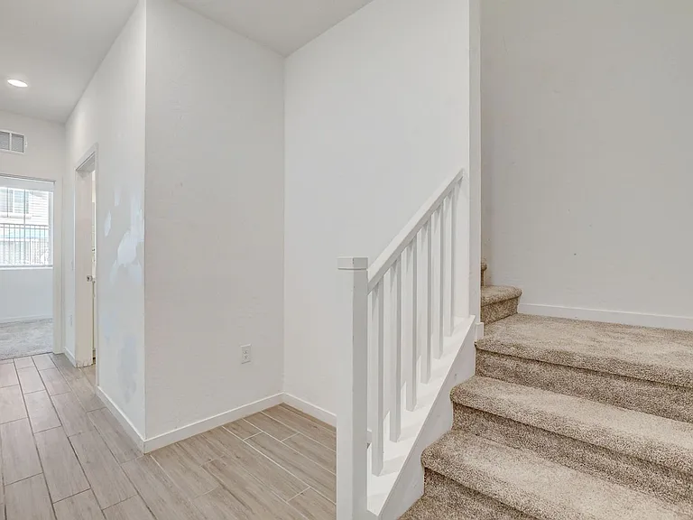 5730 Sky Pointe Dr #190 — Photo 21