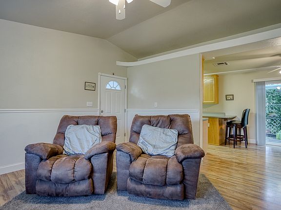3rd image of 3450 Wintun Dr