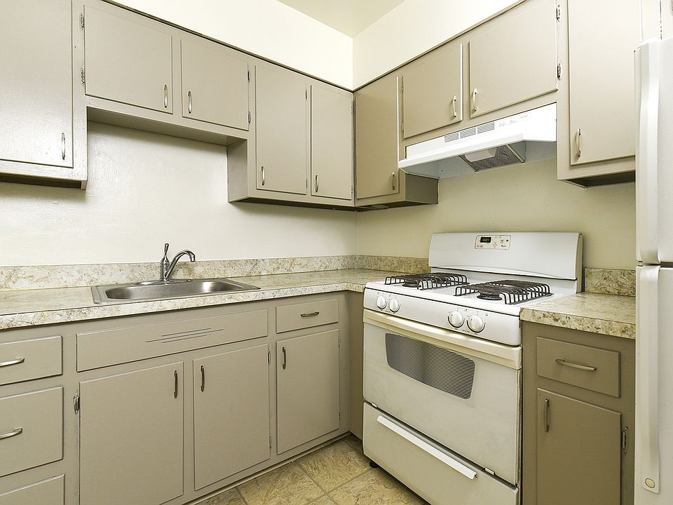 Winston Hall Kitchen