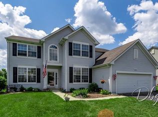 243 Thrush Cir, Lindenhurst, IL 60046