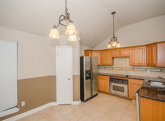 4th image of 1819 Briar Creek Cir