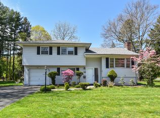 163 King Philip Dr, West Hartford, CT 06117