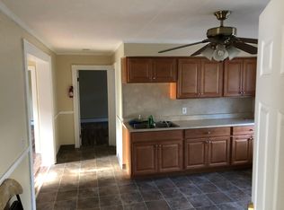 28 Pleasant St, West Warwick, RI 02893