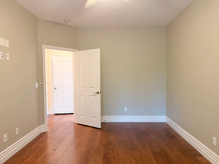 6150 Lockridge Dr — Photo 10