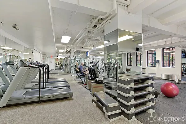 Rented by Miriam Izsak Realty  LLC | media 4