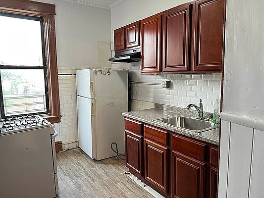 1st image of 461 Irving Ave Unit 2