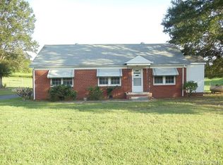 457 W Passaic St, Peachland, NC 28133