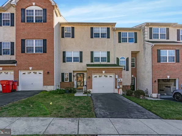 96 Stone Hill Dr, Pottstown, PA 19464