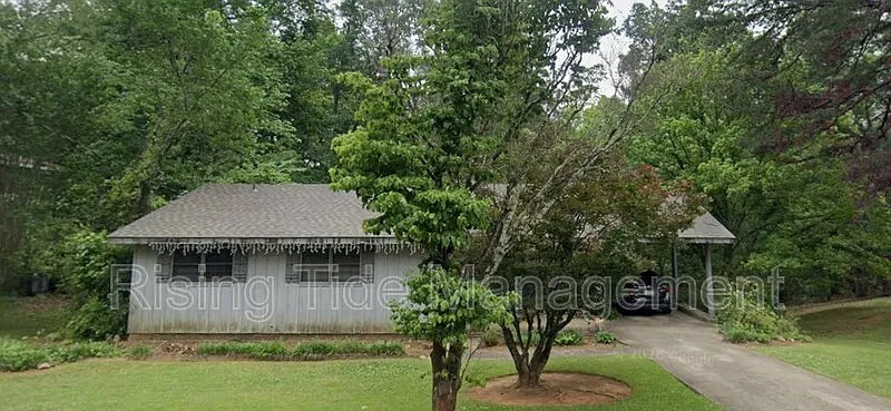 3 bed, 2.0 bath, 1210 sqft, $1,290 — Photo 1