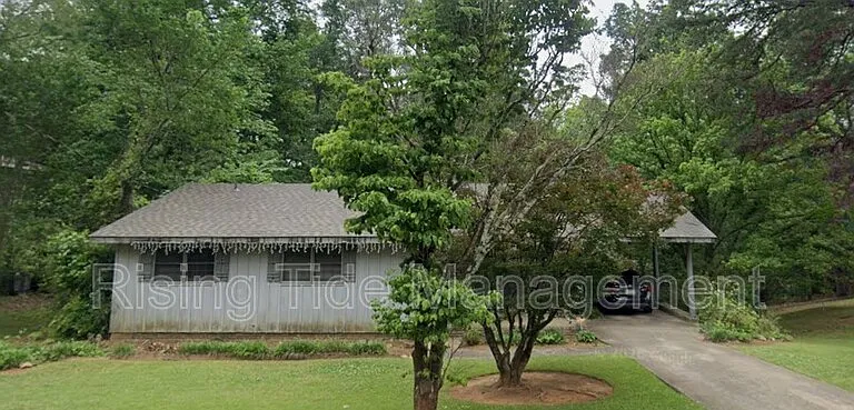 1033 Hagwood Rd — Photo 1