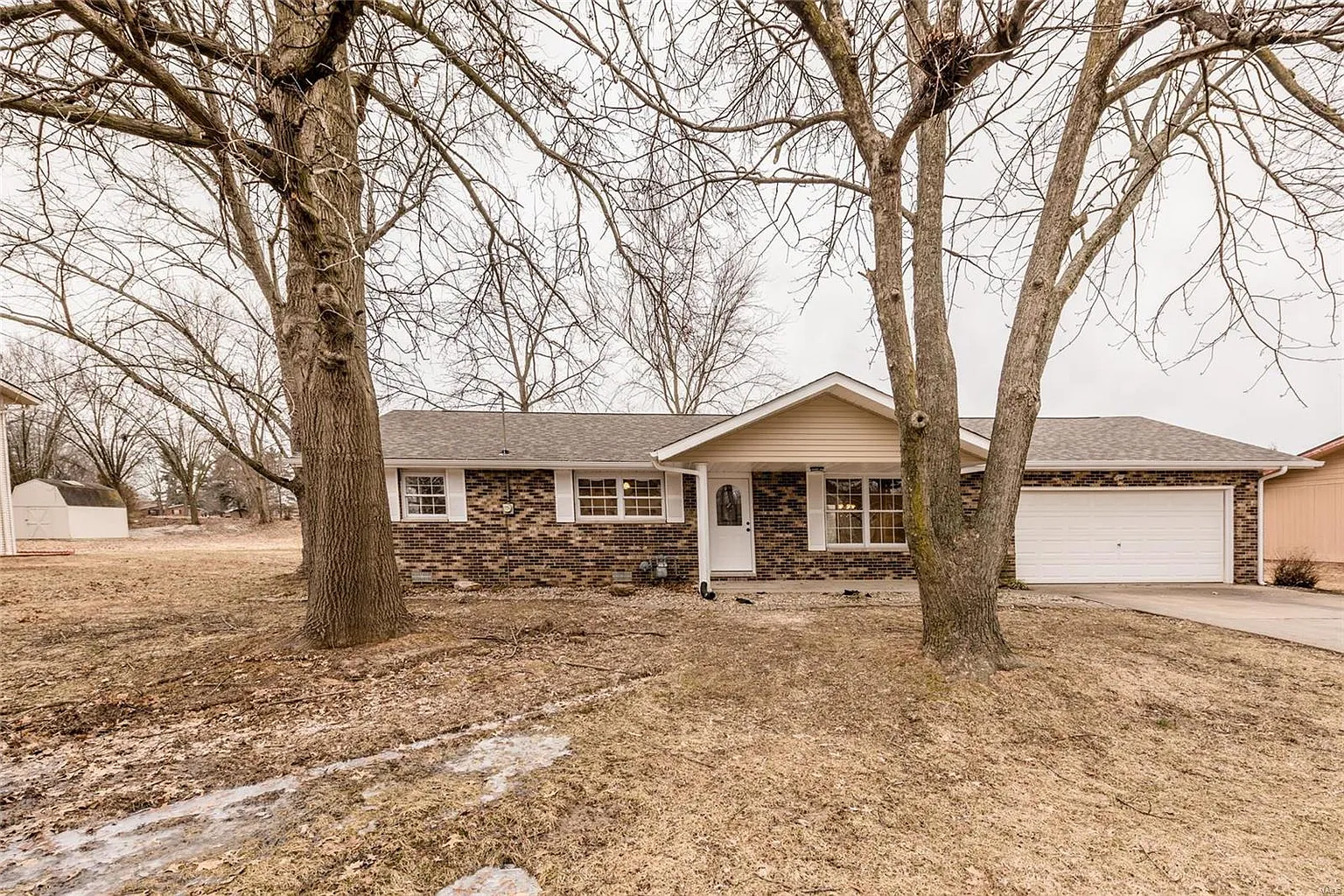 108 James Dr photo 1