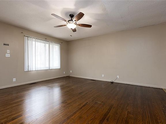 5th image of 9219 Lewis Ave