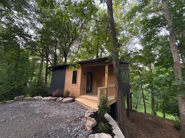 (undisclosed Address), Asheville, NC 28806