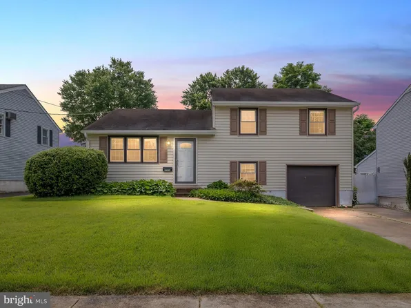 2306 Maxwellton Rd, Wilmington, DE 19804