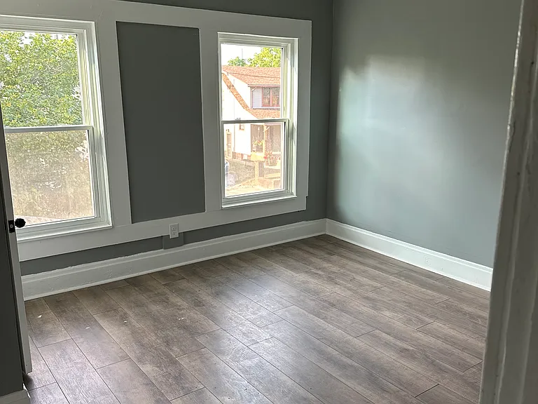 629 Sheldon Ave — Photo 14