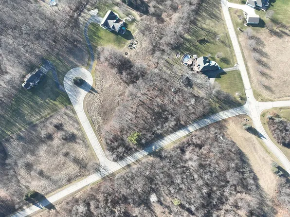 2299 Equestrian Trail Dr, Metamora, MI 48455
