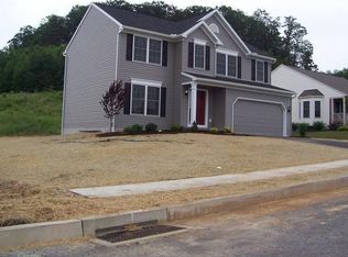 3 Sweetbriar Ln, Lebanon, PA 17046