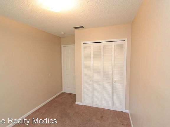 5th image of 5203 Bonnie Brae Cir