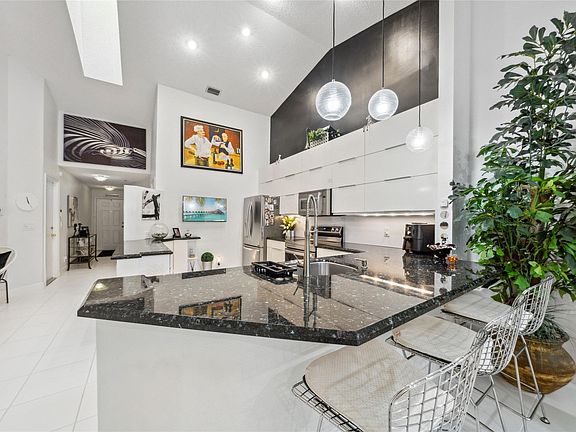 5th image of 7616 S Pinewalk Drive #7616