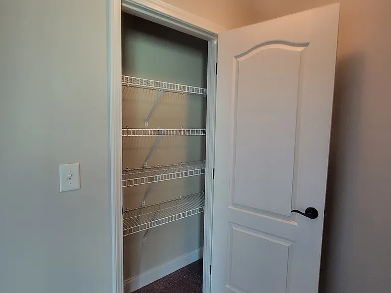 652 Grays Pointe Ct — Photo 21