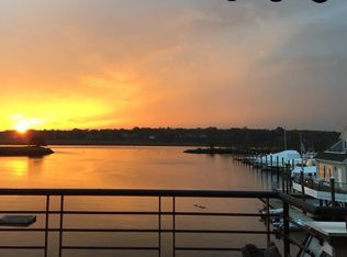 322 Popes Island Rd, Milford, CT 06461