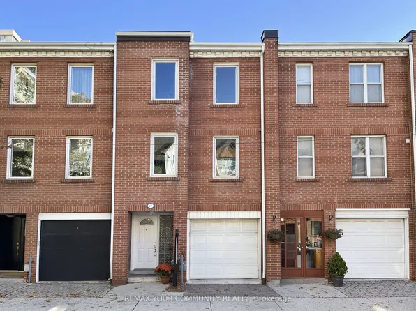 17 Portneuf Ct, Toronto, ON M5A 4E4