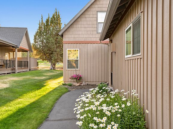 5th image of 8685 Red Wing Ln