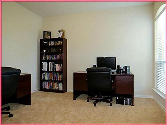 4th image of 9700 Brewster Ln