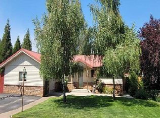 883 Valley View Dr, Quincy, CA 95971