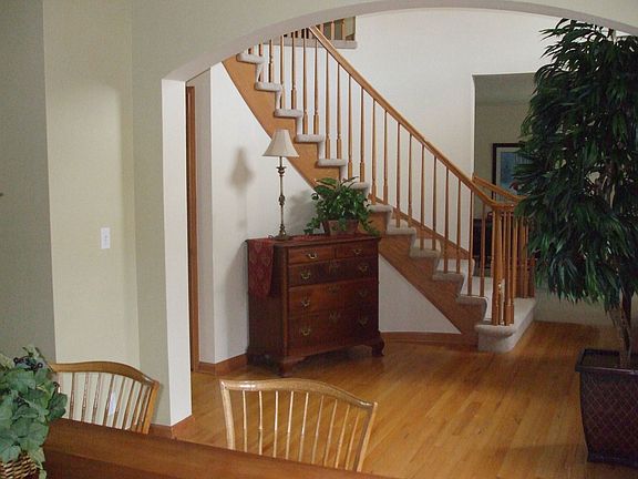 Foyer and curved staircase