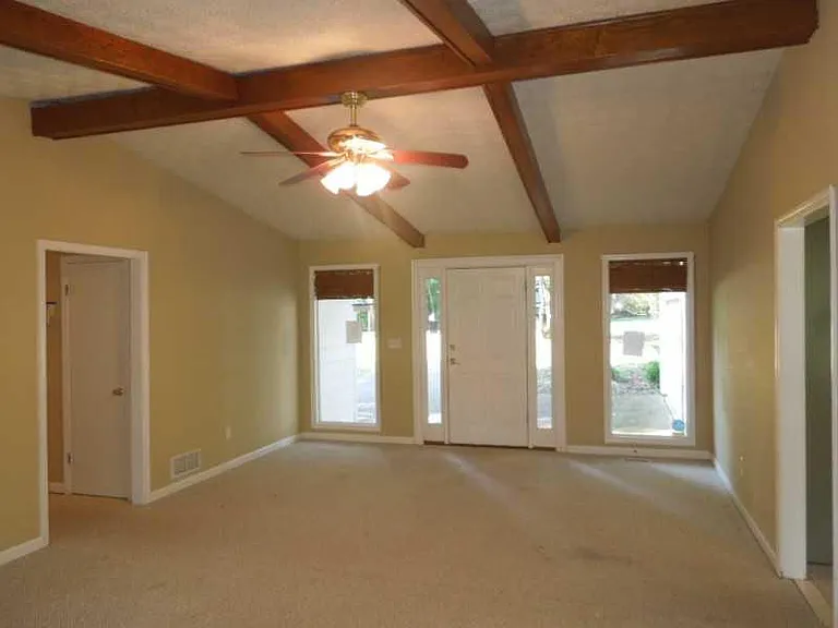 3382 Woodrun Trl — Photo 2