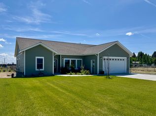 57363 Christmas Tree Rd, Christmas Valley, OR 97641