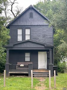 411 SW Tyler St, Topeka, KS, 66603