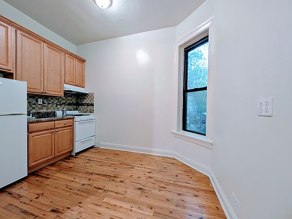 3rd image of 373 Ocean Ave APT A2