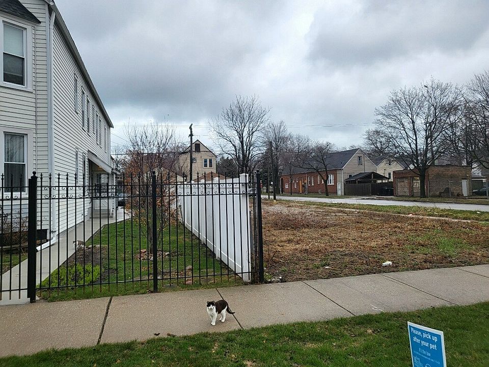2nd image of 8459 S Manistee Ave