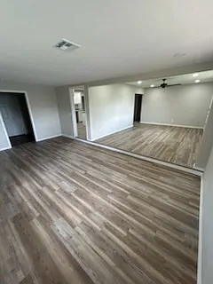 1203 E Creek Ave — Photo 11