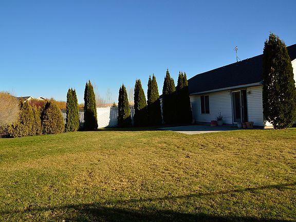 3rd image of 2783 E Chasewood Dr