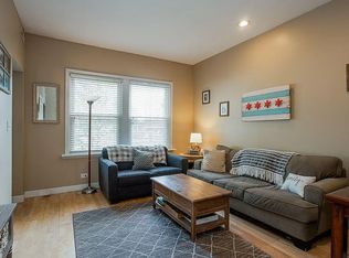 1537 W Barry Ave #1, Chicago, IL 60657
