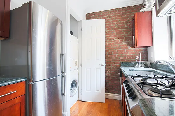 Rented by Platinum Properties | media 11