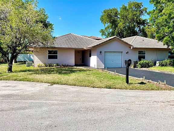 2nd image of 11617 NW 23rd Ct #2