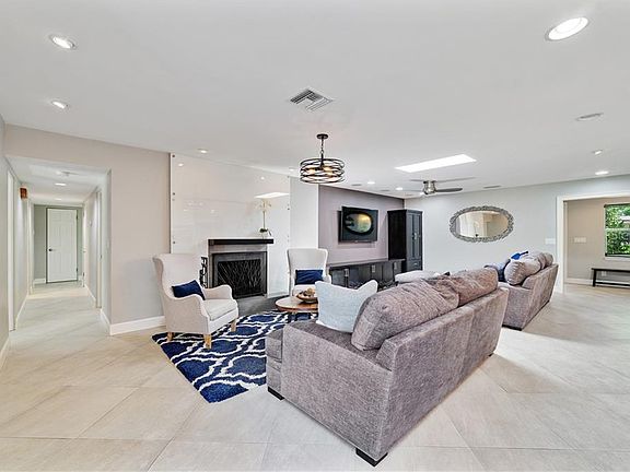 4th image of 1615 Morningside Dr